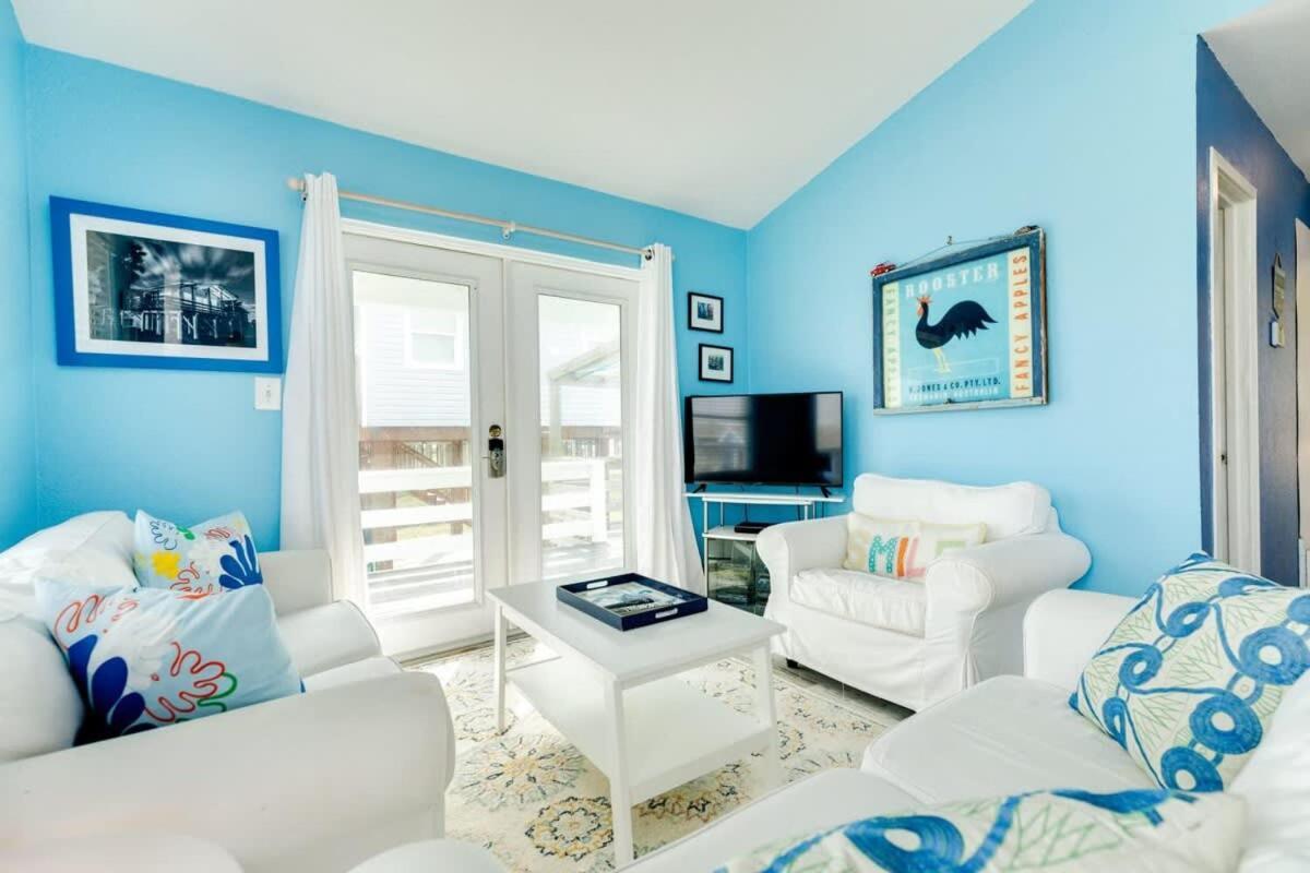 Fun In The Sun! Cozy Beach Pad, Gulf Views And Easy Access To The Sand! Surfside Beach Exterior photo