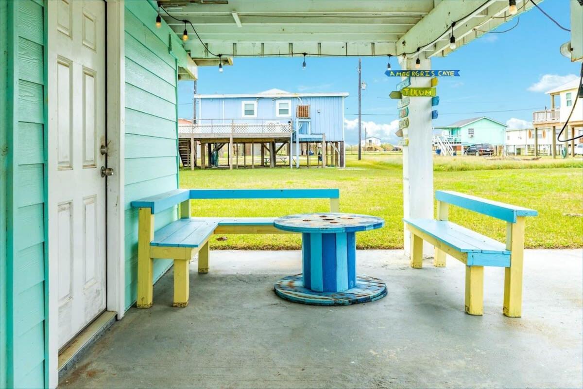 Fun In The Sun! Cozy Beach Pad, Gulf Views And Easy Access To The Sand! Surfside Beach Exterior photo
