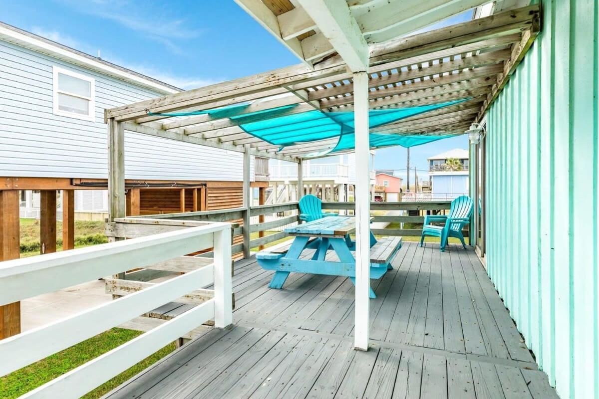 Fun In The Sun! Cozy Beach Pad, Gulf Views And Easy Access To The Sand! Surfside Beach Exterior photo