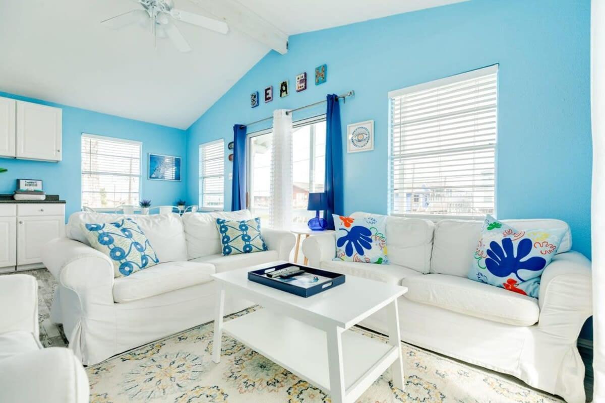 Fun In The Sun! Cozy Beach Pad, Gulf Views And Easy Access To The Sand! Surfside Beach Exterior photo