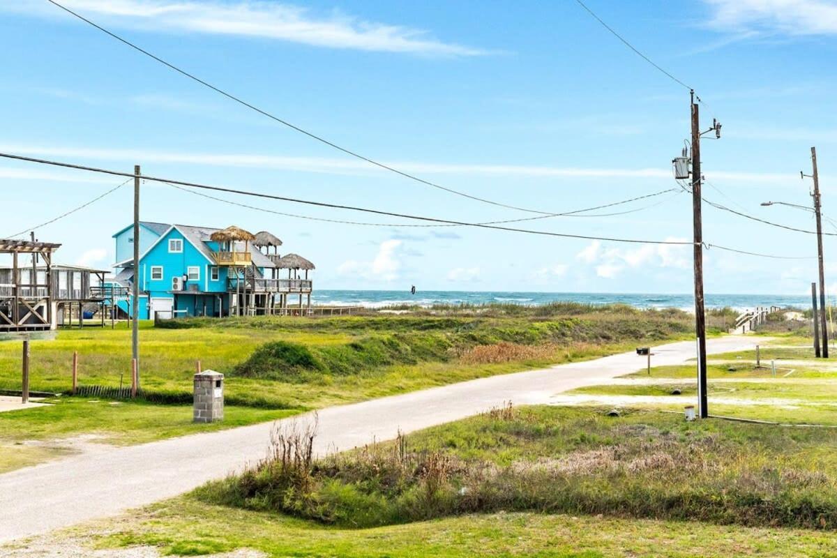 Fun In The Sun! Cozy Beach Pad, Gulf Views And Easy Access To The Sand! Surfside Beach Exterior photo