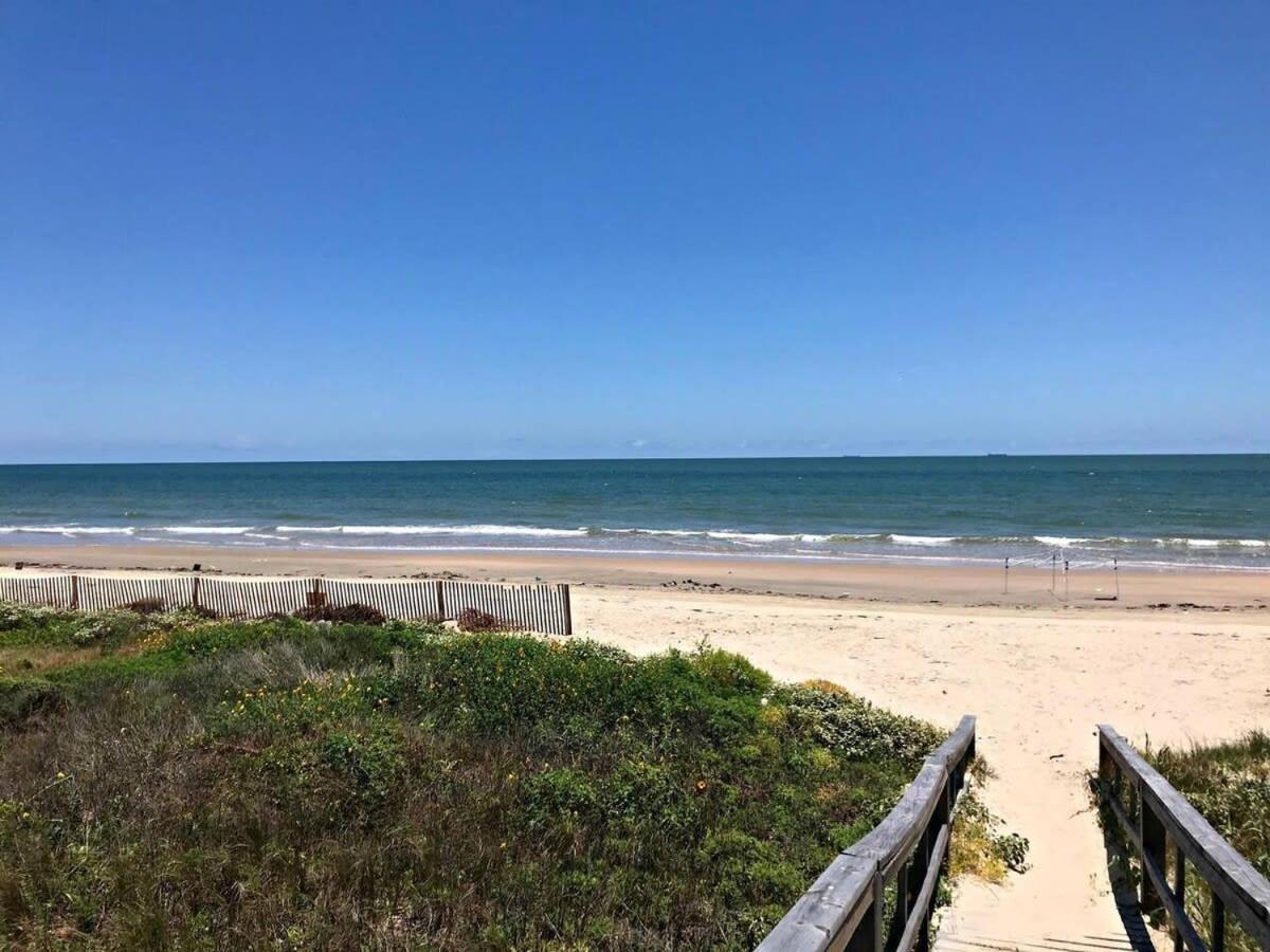 Fun In The Sun! Cozy Beach Pad, Gulf Views And Easy Access To The Sand! Surfside Beach Exterior photo